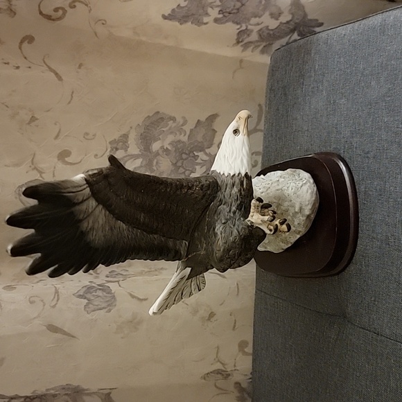 Ceramic eagle - Picture 6 of 11